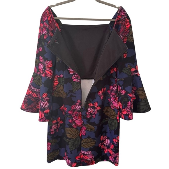 Trina Turk Miley Bell Sleeves Floral Dress Size 8 - Picture 8 of 11